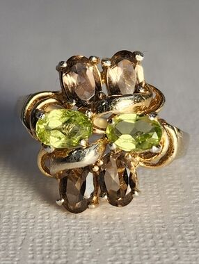 VTG 925 Natural Peridot & (Not Brown) Champagne Topaz Cluster Cocktail Ring Sz 7